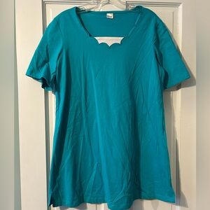 women’s cotton scallop top size medium